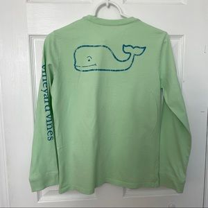 - Vineyard Vines long sleeves Tshirt, size Medium